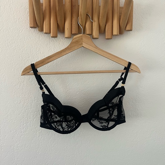 Bluebella Women's Cassandra Bra Black - 34DD Lace Lingerie Strappy Valentines - Picture 16 of 16